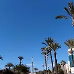 Seaview Citycenter Curabeach 50m * Τορεβιέχα